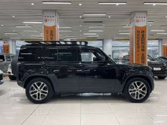 Land Rover 110 3.0T P400 Edition - фото 9