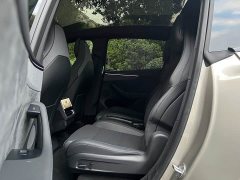 Tesla Model Y L Long Range Edition - ფოტო 12