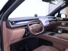 Nio ES9 102kWh Luxury Edition - ფოტო 11