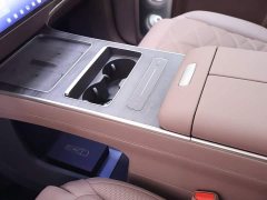 Nio ES9 102kWh Luxury Edition - ფოტო 12