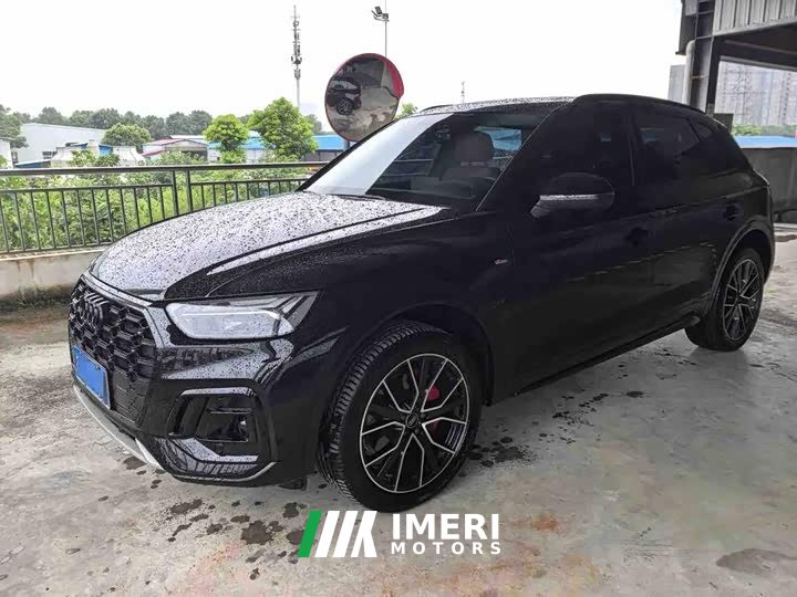 Audi Q5L 45 Edition 40 TFSI Luxury Version - автомобиль из Китая