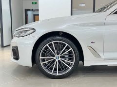 BMW 5 530Li Version M - ფოტო 18