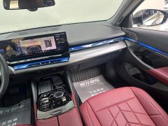 BMW 5 530Li Version M - ფოტო 7