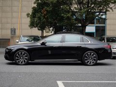 Mercedes-Benz E 300 L Luxury Version - ფოტო 3