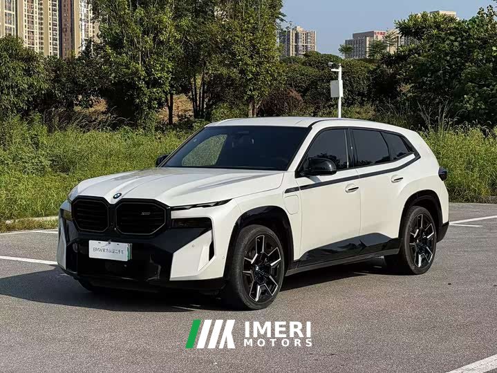 BMW XM 50e - ავტომობილი ჩინეთიდან