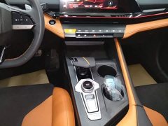 Changan UNI-V 1.5T Edition - ფოტო 14