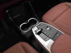 BMW iX1 eDrive25L M - ფოტო 12