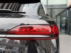 Audi SQ7 4.0 TFSI Edition - ფოტო 12