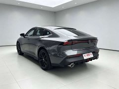 Changan UNI-V 1.5T Premium Version - ფოტო 10