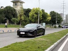 Changan UNI-V 2.0T Version - ფოტო 1