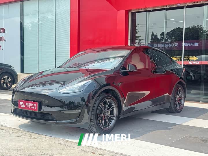 Tesla Model Y Long Range Edition