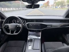 Audi A6L 55 TFSI quattro Deluxe Version - ფოტო 4