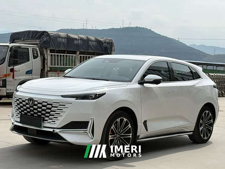 Changan UNI-K iDD 1.5T 135km Version - ავტომობილი ჩინეთიდან