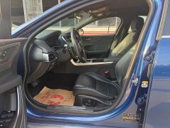 XEL 2.0T 250PS R-DYNAMIC S Edition - ფოტო 5