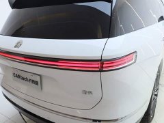 Nio ES8 Luxury Edition - ფოტო 11