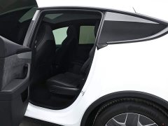 Tesla Model Y L Long Range Edition - ფოტო 13