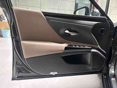 Lexus ES 200 Edition - ფოტო 10