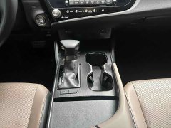 Lexus ES 200 Edition - ფოტო 7