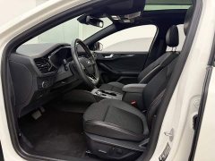 Mercedes-Benz EcoBoost 180 ST Line - photo 10