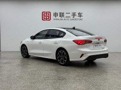 Mercedes-Benz EcoBoost 180 ST Line - photo 2