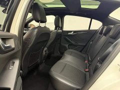Mercedes-Benz EcoBoost 180 ST Line - photo 8