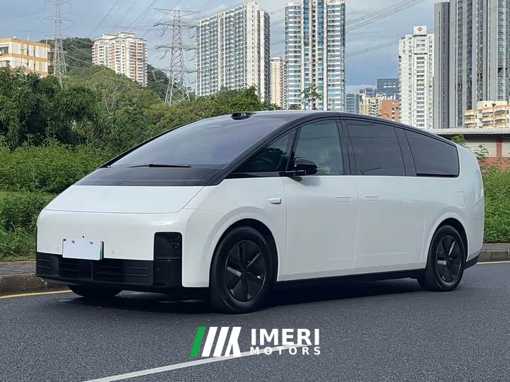 Li Auto MEGA Ultra Edition - ავტომობილი ჩინეთიდან