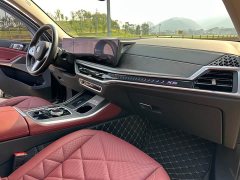 BMW X5 xDrive 30Li Deluxe VersionM - ფოტო 12