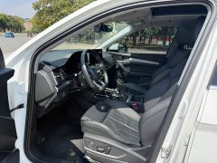 Audi Q5L 40 TFSI Fashion Version - ფოტო 4