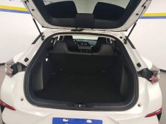 Changan UNI-T 1.5T Premium Version - ფოტო 4