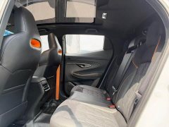 Changan UNI-T 1.5T Premium Version - ფოტო 9