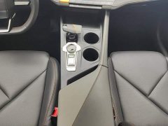 Changan UNI-V 1.5T Premium Version - ფოტო 16
