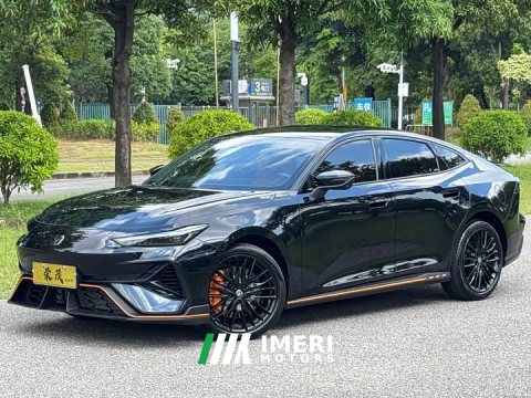 2025 Changan UNI-V 2.0T Version - ავტომობილი ჩინეთიდან
