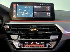 BMW 5 530Li Deluxe Version M - ფოტო 8