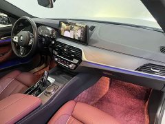 BMW 5 530Li Deluxe Version M - ფოტო 9