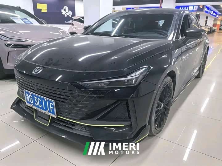 Changan UNI-V 1.5T Edition - ავტომობილი ჩინეთიდან