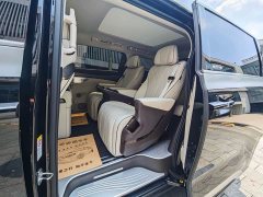 Denza D9 DM-i 1050 Deluxe Version - ფოტო 10
