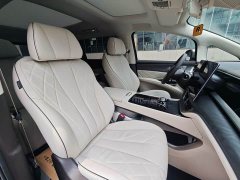 Denza D9 DM-i 1050 Deluxe Version - ფოტო 18