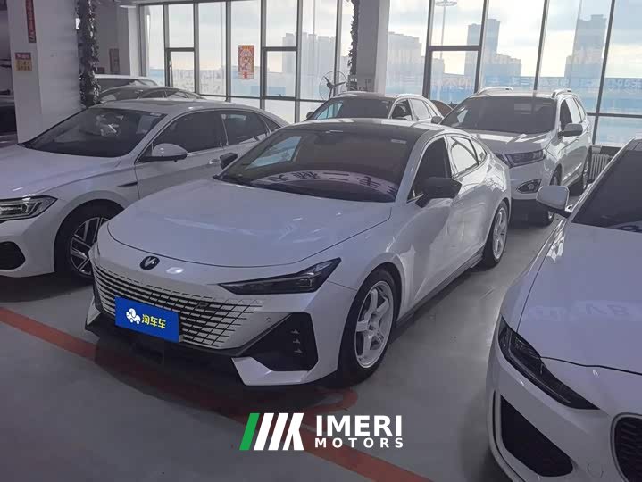 Changan UNI-V 1.5T Premium Version - ავტომობილი ჩინეთიდან