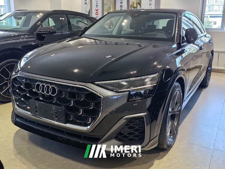 Audi Q8 55 TFSI Luxury Version - ავტომობილი ჩინეთიდან