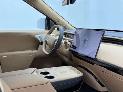 Xpeng GX EREV 1585AWDUltraFlagship Edition - ფოტო 15