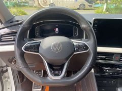 Volkswagen L 330TSI 2WDR-Line Edition - photo 10