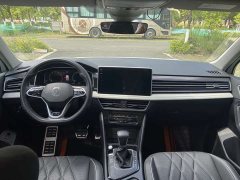 Volkswagen L 330TSI 2WDR-Line Edition - photo 7
