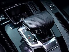 Audi Q5L 45 TFSI Luxury Version - ფოტო 14