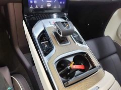 FAW E-HS9 690km Edition - ფოტო 13
