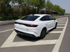 BYD L DM-i Smart Drive Edition 120KM Version - ფოტო 10