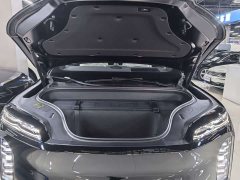 Nio ES9 102kWh Luxury Edition - ფოტო 19