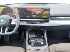BMW i5 eDrive 35L M - ფოტო 11