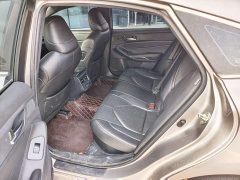 2.5L Luxury Edition - ფოტო 5