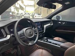 Volvo XC60 B5 AWDLuxury Edition - ფოტო 14