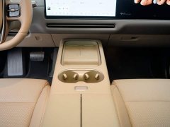 Li Auto i6 2WD Edition - ფოტო 17